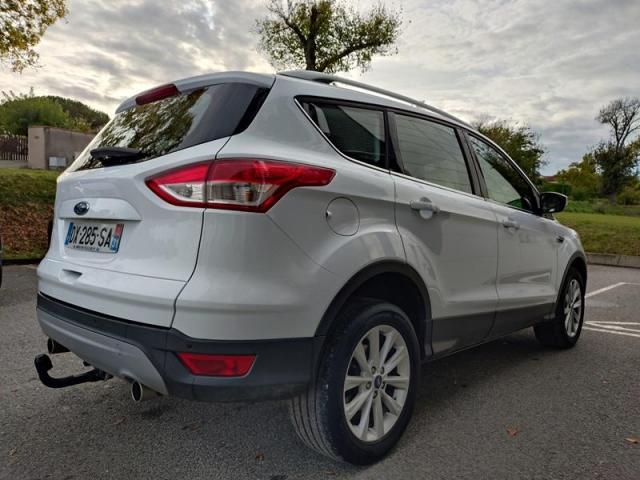 Ford Kuga image 6