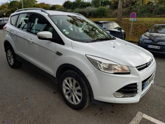 Ford Kuga image 1