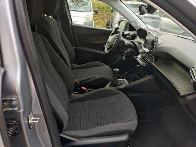 Peugeot 2008 image 3