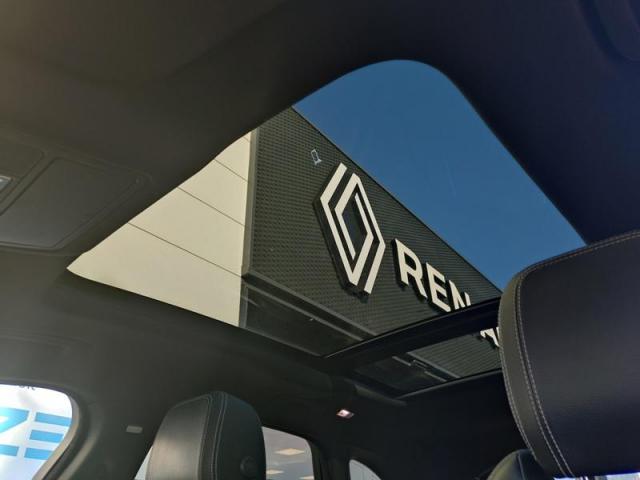 Jaguar F-Pace image 9