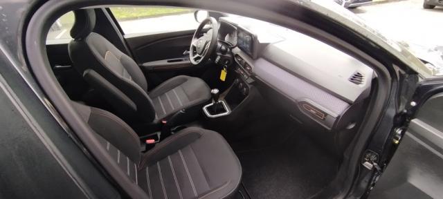 Dacia Sandero image 2