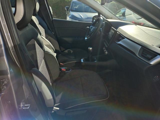 Renault Captur image 8