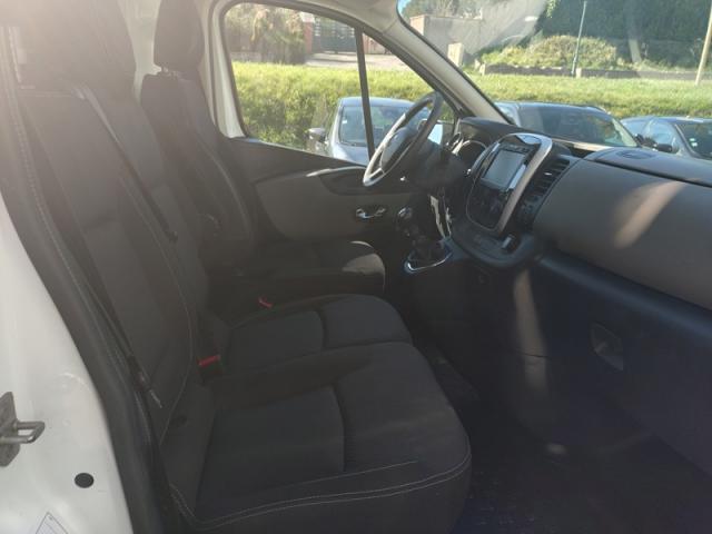 Renault Trafic image 1