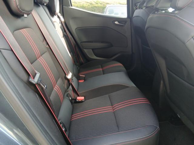 Renault Clio image 2