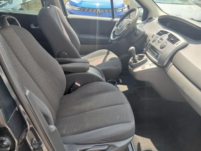 Renault Scénic image 2