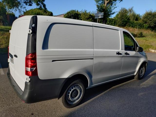 Mercedes Benz Vito image 4