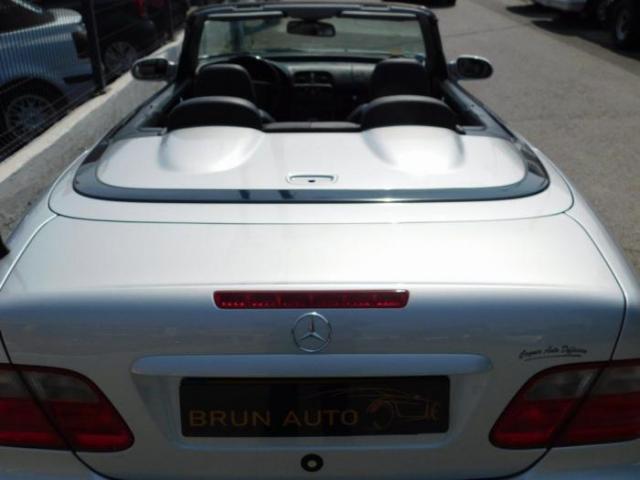 Mercedes Benz Classe Clk image 9