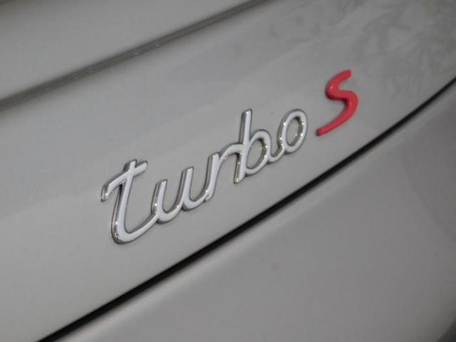 Porsche 911 image 6
