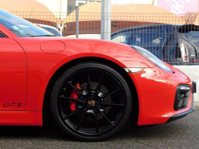 Porsche Cayman image 1