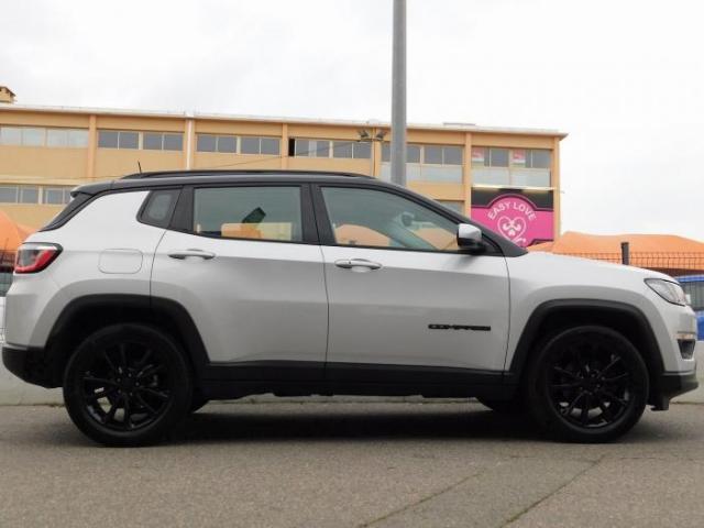 Jeep Compass image 9