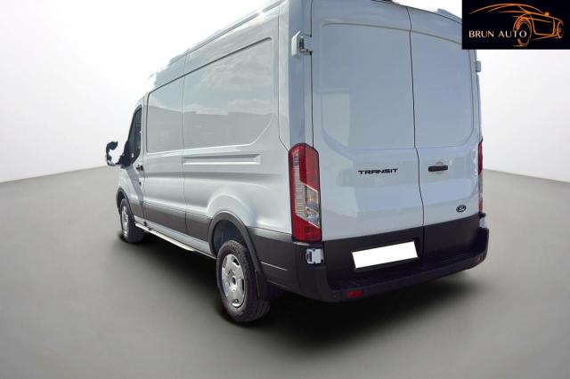 Ford Transit image 8