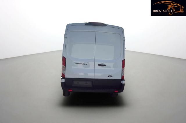 Ford Transit image 9
