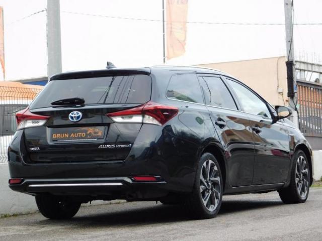 Toyota Auris image 3