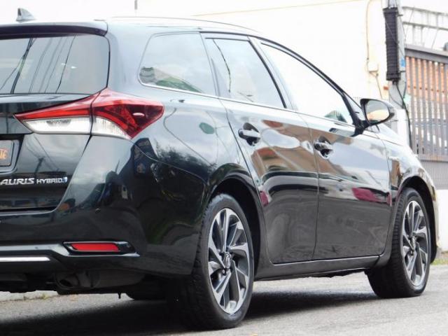 Toyota Auris image 5