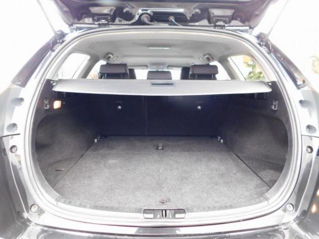 Toyota Auris image 6