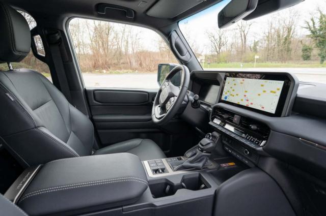 Toyota Land Cruiser image 7