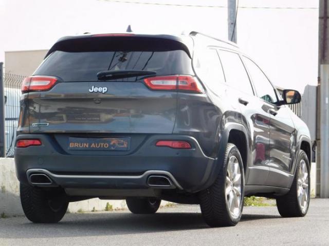 Jeep Cherokee image 6