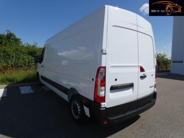 Renault Master image 1
