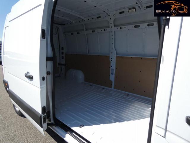 Renault Master image 8