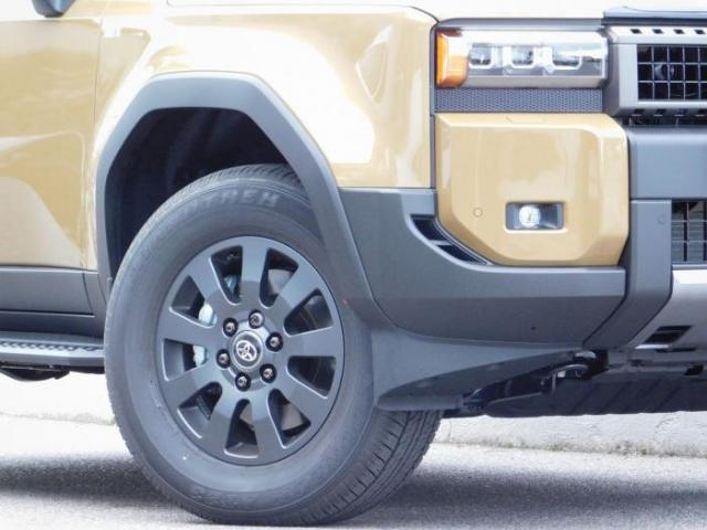 Toyota Land Cruiser image 3
