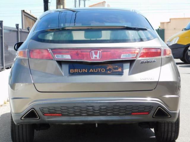 Honda Civic image 2