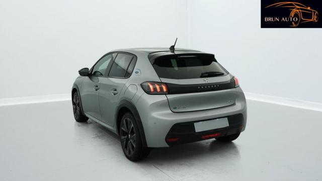 Peugeot 208 image 3