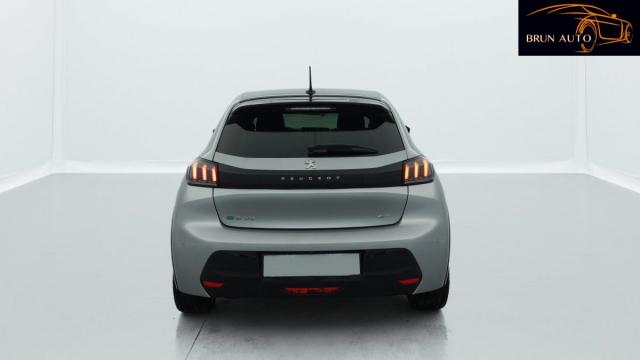 Peugeot 208 image 5
