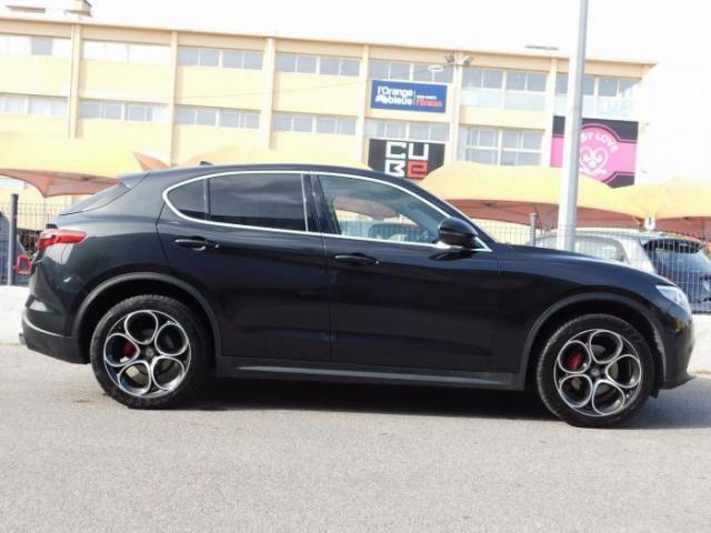 Alfa Romeo Stelvio image 1