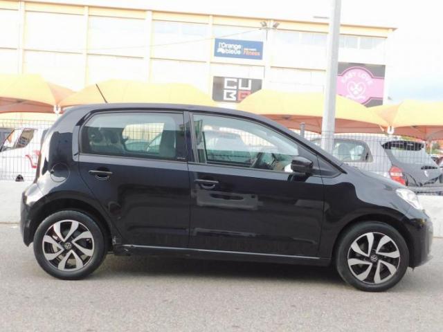 Volkswagen Up! image 7