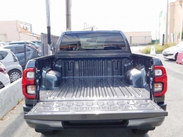 Toyota Hilux image 9