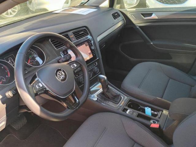 Volkswagen Golf image 5