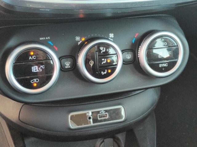 Fiat 500x image 2