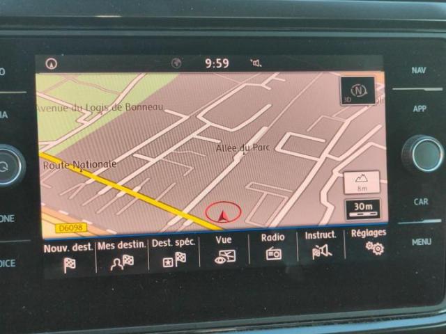 Volkswagen T-Roc image 3