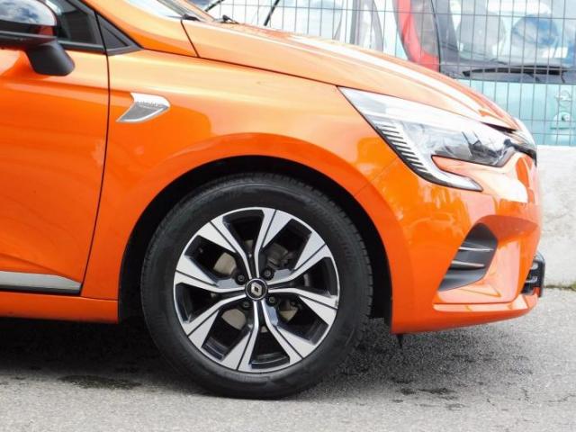 Renault Clio image 9