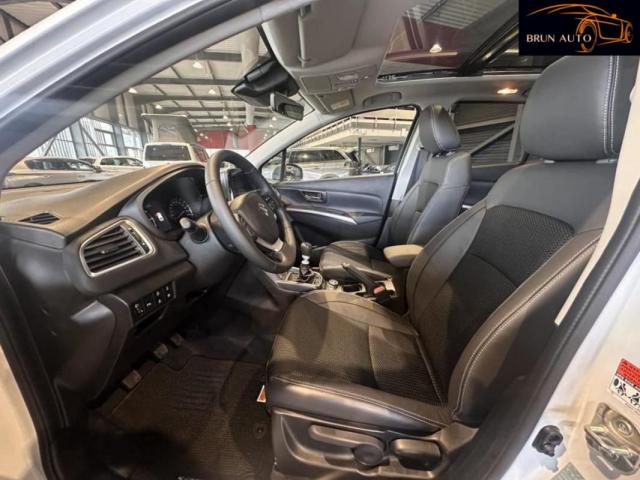 Suzuki S-Cross image 3