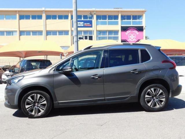 Peugeot 2008 image 3