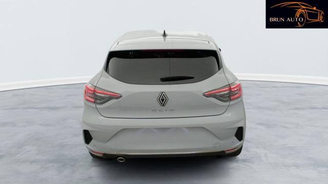 Renault Clio image 8
