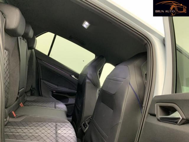 Volkswagen Golf image 4