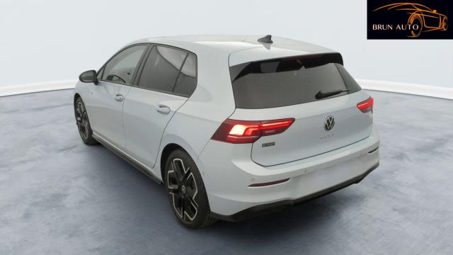 Volkswagen Golf image 6