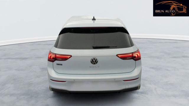 Volkswagen Golf image 8