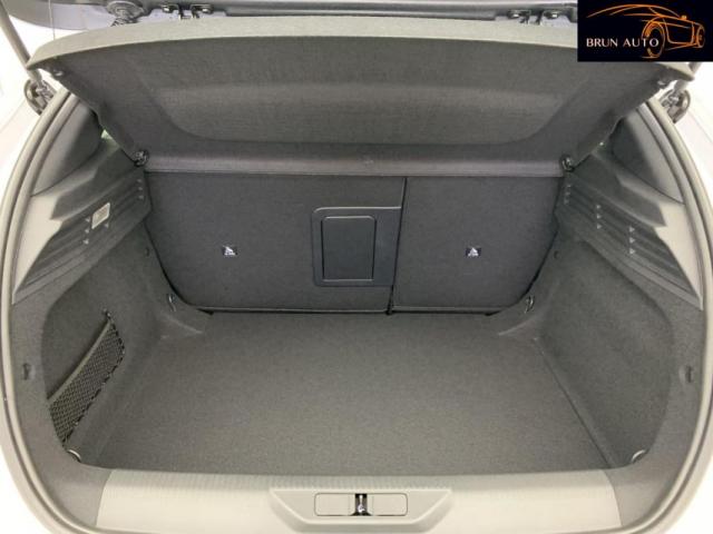 Peugeot 308 image 2