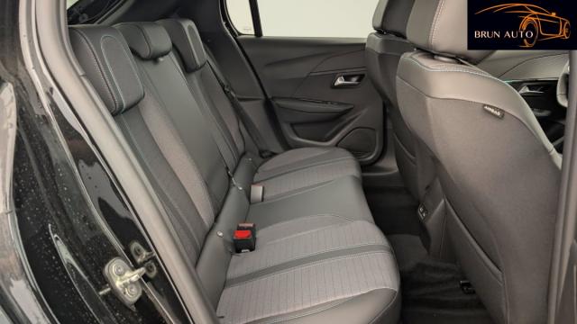 Peugeot 208 image 3