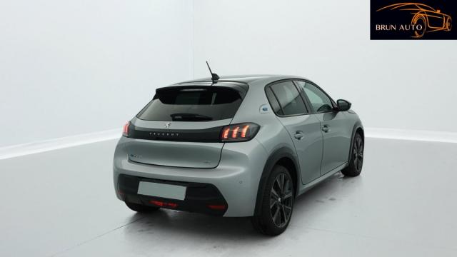 Peugeot 208 image 7