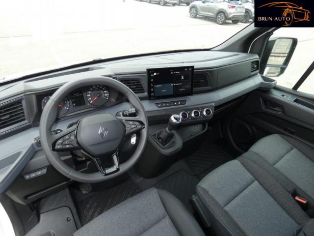 Renault Master image 3