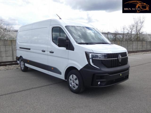 Renault Master image 2