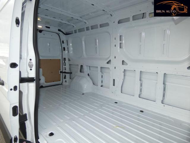 Renault Master image 7