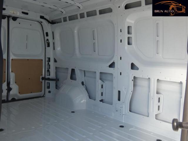 Renault Master image 3