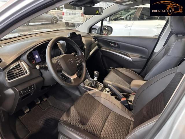 Suzuki S-Cross image 6