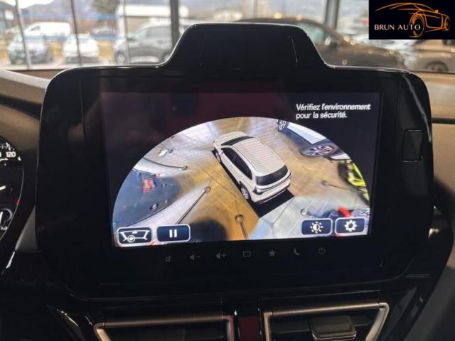 Suzuki S-Cross image 2