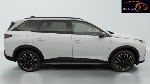 Peugeot 5008 image 1